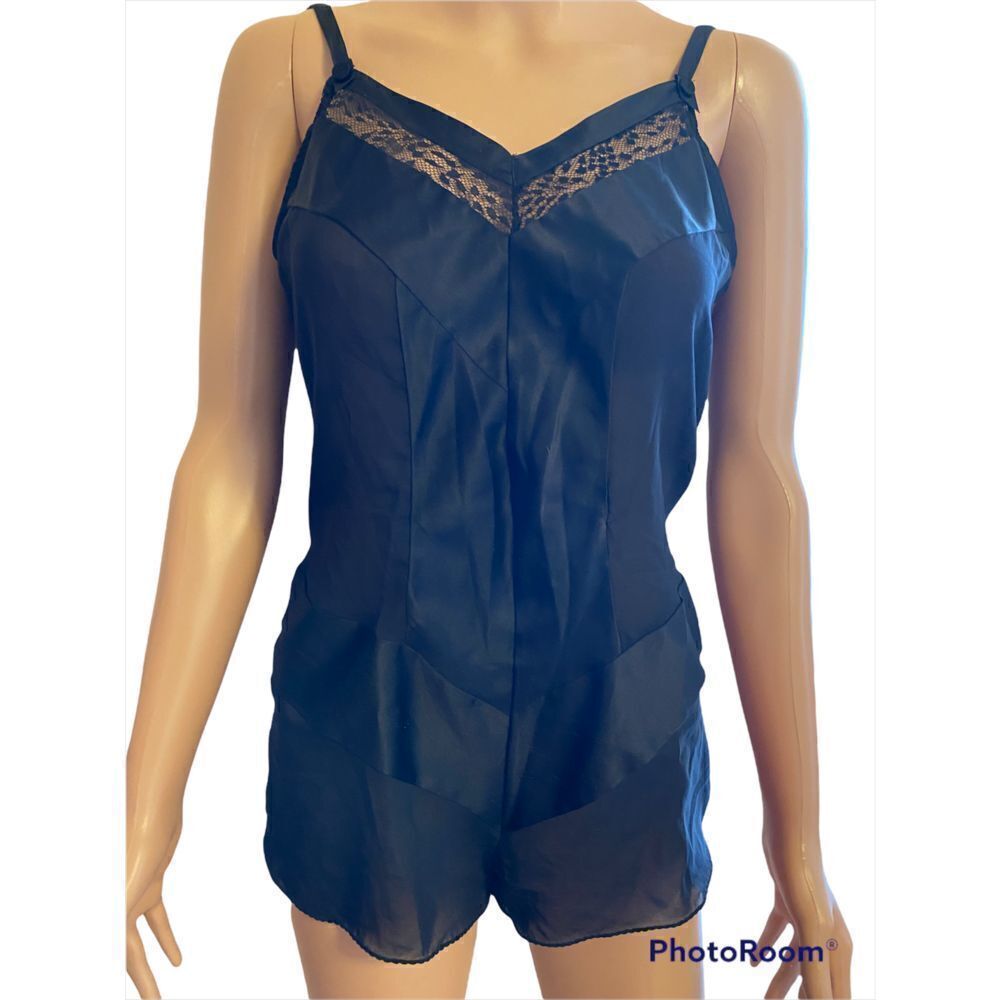 Vintage Pretty Little Lace Teddy